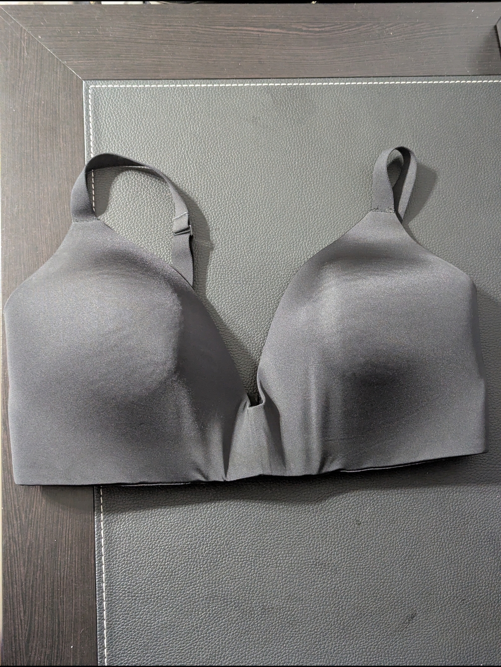 SKIMS Smooth Wireless T-Shirt Bra - Black
